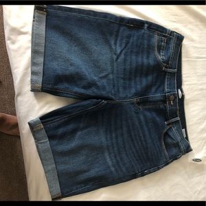 Old navy 9” Bermuda denim shorts ....